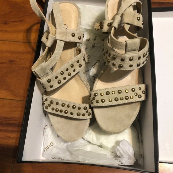 Cinti Heels Beige Color With decorative Studs S38 - Picture 3 of 6